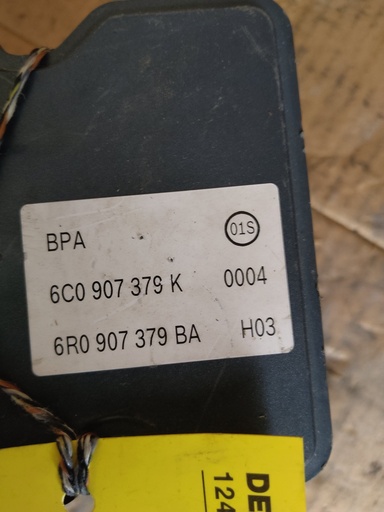 403023913