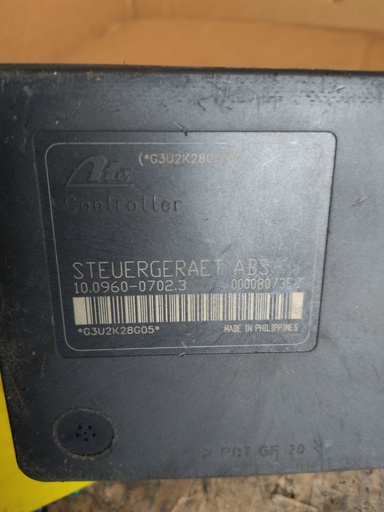 403019572