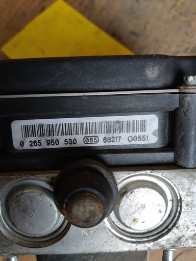 403022968