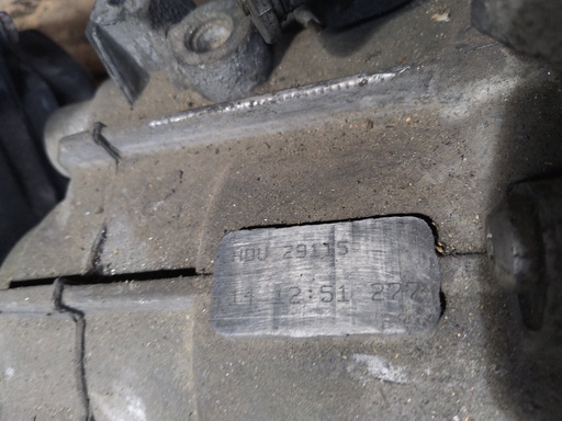 276018960
