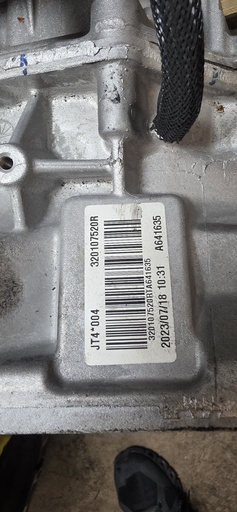 276025563